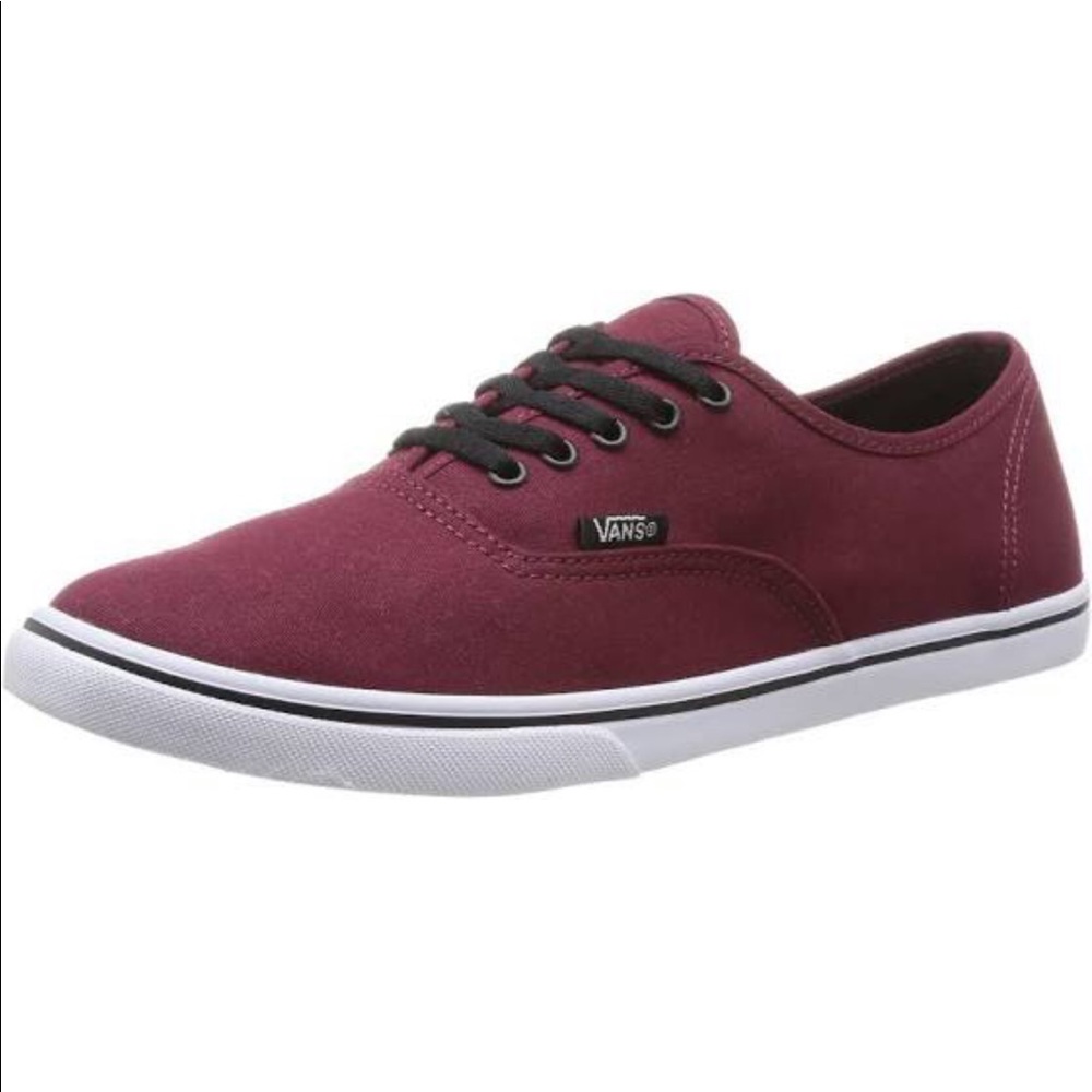 Vans - Maroon Low Cut